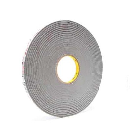 Nastro biadesivo in schiuma 4956P 12mm x 33m Nastro biadesivo in schiuma 4956P 12mm x 33m