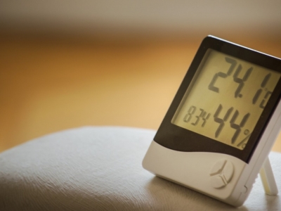 At what temperature and in which environment should adhesive tape be stored?