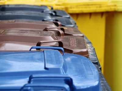 Where can you throw away tape? Here’s the recycling procedure