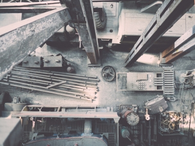 Gluing metals with adhesives: the correct preparation of surfaces